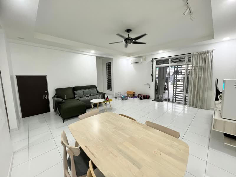 2-storey Terraced House for Sale in Setia Tropika (Johor Bahru) - Nelson Tan Poh Kiong - Living Room - PropertyGuru.com.my
