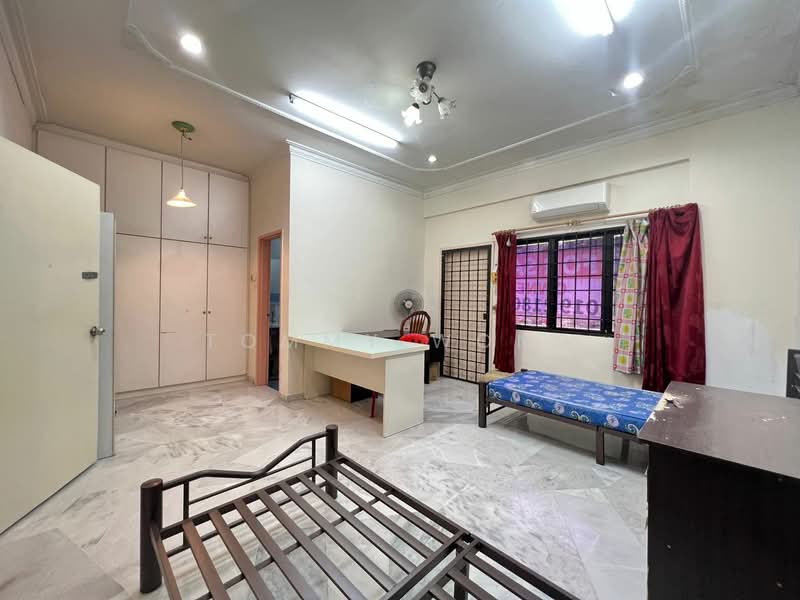 Sungai Long untuk Untuk Dijual - RM 700,000, Mac 2026 - Bedroom - PropertyGuru.com.my
