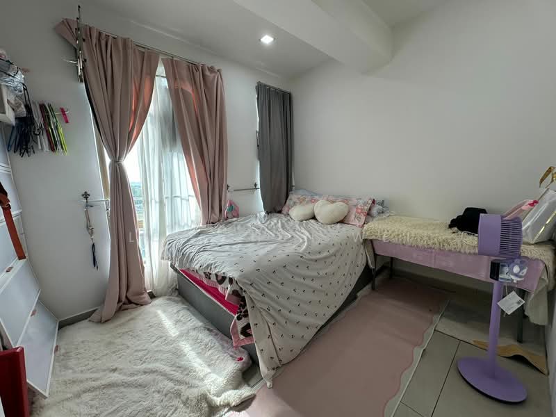 Service Residence for Sale at D'Inspire Residence (Inspira Bestari) - Leu Chun Wei - Bedroom - PropertyGuru.com.my