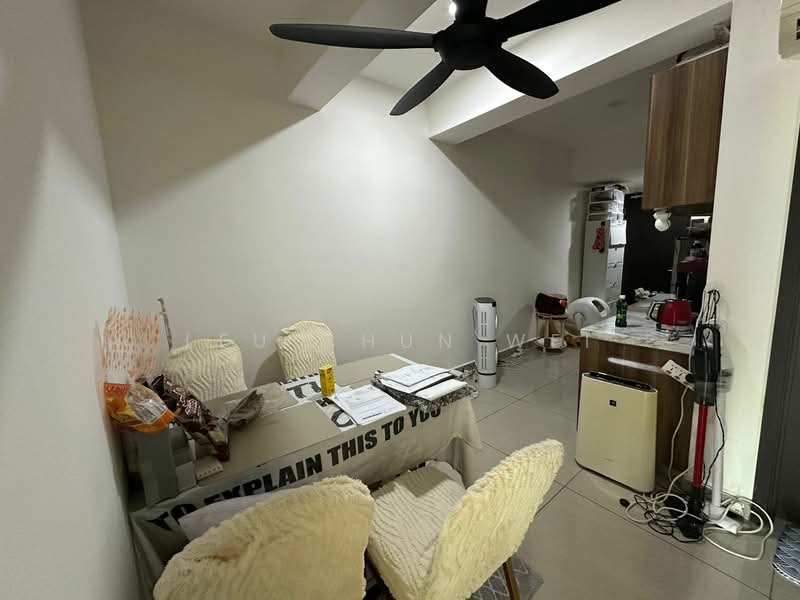 Service Residence for Sale at D'Inspire Residence (Inspira Bestari) - Leu Chun Wei - Dining Room - PropertyGuru.com.my