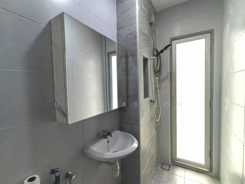 Condominium for Rent at KSL Residence 2 @ Kangkar Tebrau - Nicholas Low - Bathroom - PropertyGuru.com.my