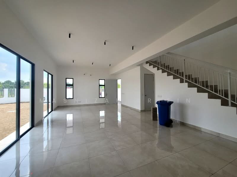 2-storey Terraced House for Rent in Telok Panglima Garang (Selangor) - Masnizah Arifin - Living Room - PropertyGuru.com.my