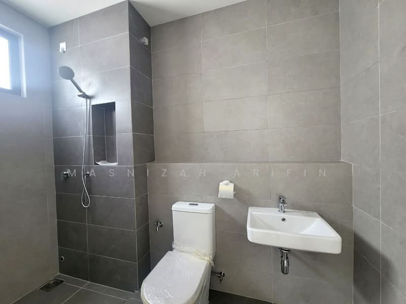 2-storey Terraced House for Rent in Telok Panglima Garang (Selangor) - Masnizah Arifin - Bathroom - PropertyGuru.com.my