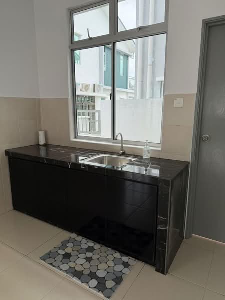 Cluster House for Rent in Pontian (Johor) - Yee Mey - Kitchen - PropertyGuru.com.my