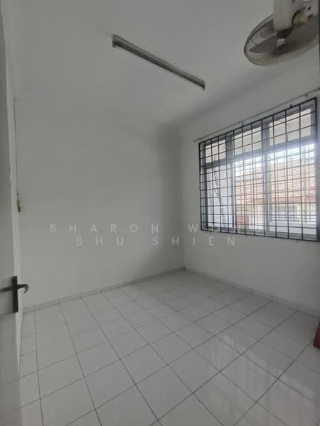 1-storey Terraced House for Sale in Taman Universiti (Skudai) - Sharon Wong Shu Shien - Interior - PropertyGuru.com.my