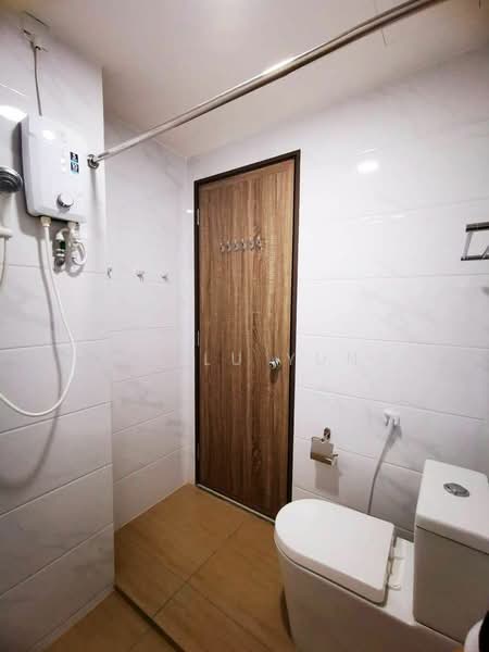Service Residence for Rent at Country Garden Central Park - Han Lu Yung - Bathroom - PropertyGuru.com.my