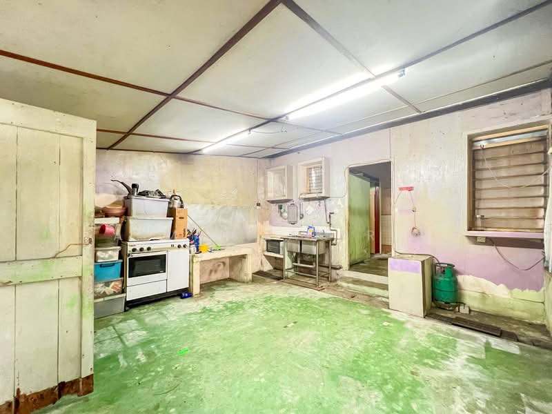 1-storey Terraced House for Sale in Gombak (Kuala Lumpur) - Akmal Zakaria - Kitchen - PropertyGuru.com.my