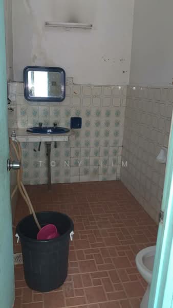 Taman Pelangi Taman Pelangi Tamans Pelangis untuk Untuk Disewa - RM 2,800 /bulan, Mac 2026 - Bathroom - PropertyGuru.com.my