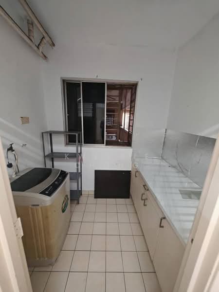 Condominium for Sale at Cengal Condominium - Kweenie Chong - Kitchen - PropertyGuru.com.my