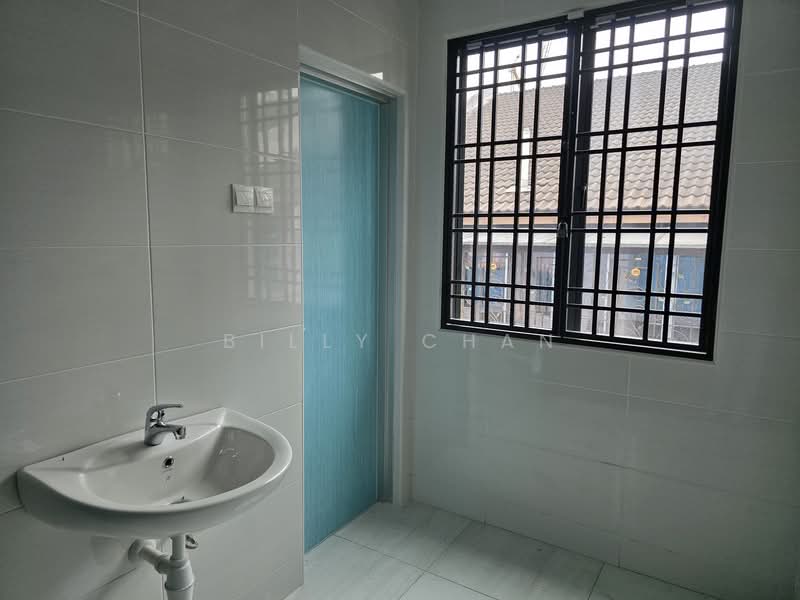 2-storey Terraced House for Sale in Bandar Damai Perdana (Cheras) - Billy Chan - Bathroom - PropertyGuru.com.my