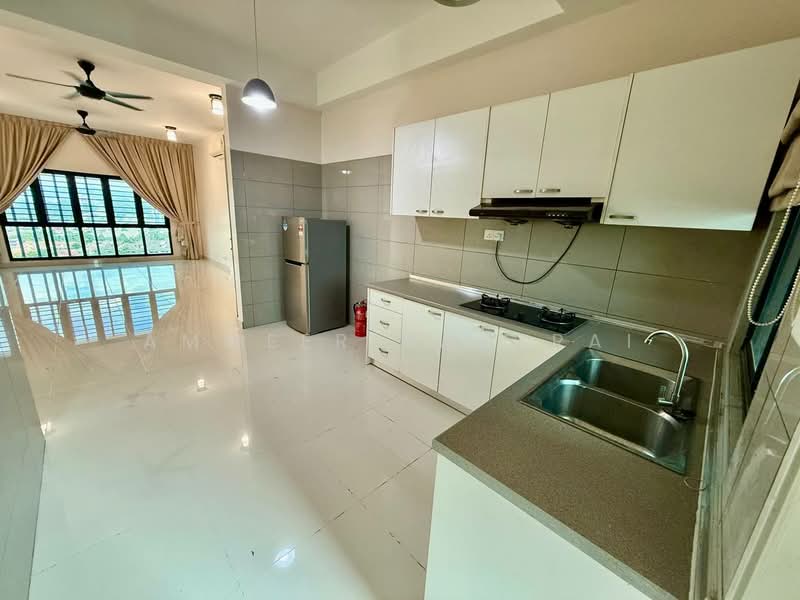 Lake Vista Residence (Tasik Vista Residen) untuk Untuk Dijual - RM 645,000, Mac 2026 - Kitchen - PropertyGuru.com.my