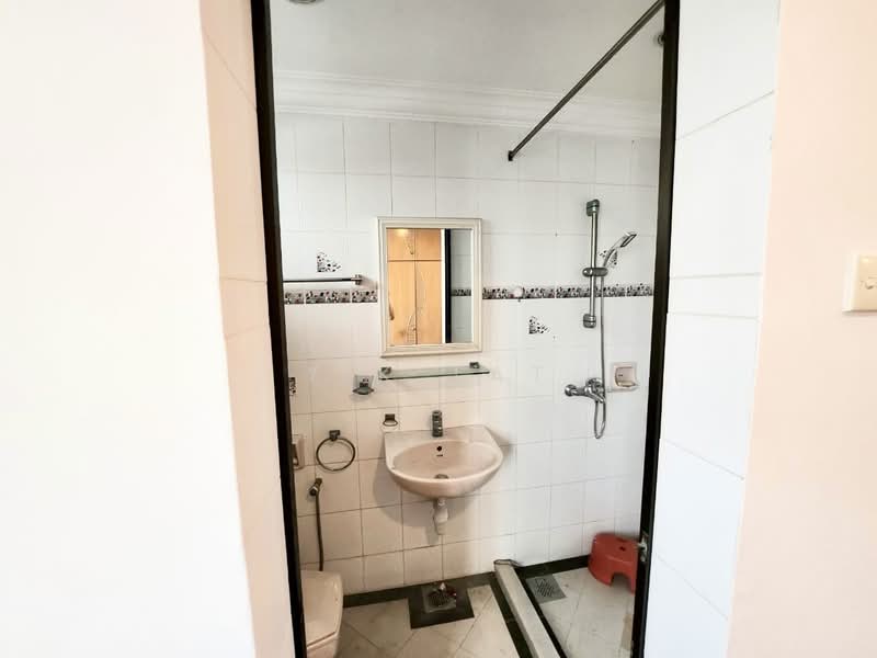 Semi-Detached House for Sale in Taman Pelangi (Johor Bahru) - Yik Tat - PropertyGuru.com.my