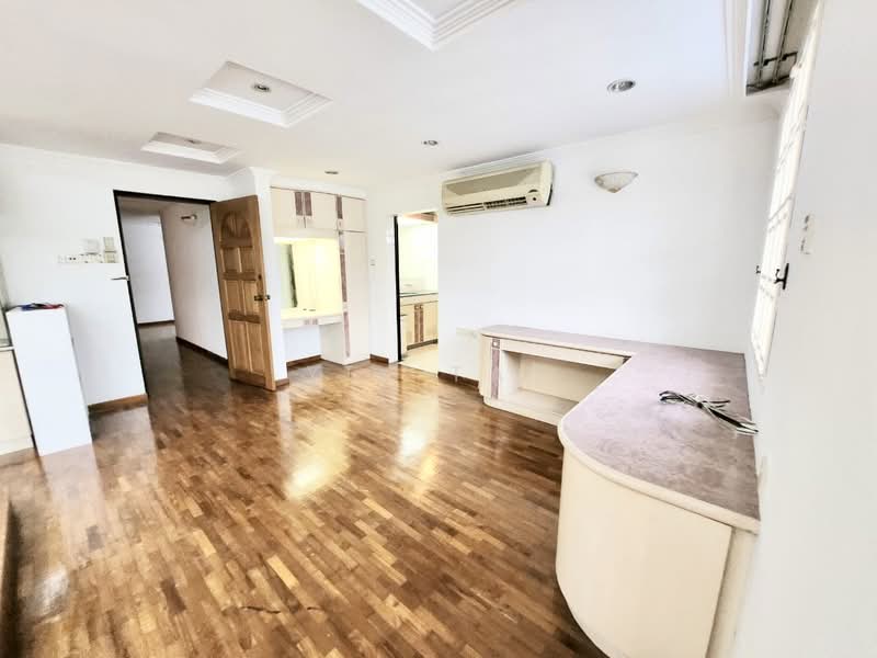 For Sale - Taman Pelangi Tamans Pelangis