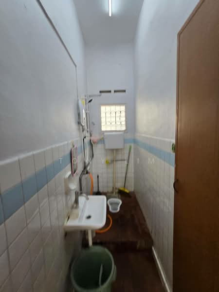 Taman Sentosa Taman Sentosa Tamans Sentosas untuk Untuk Disewa - RM 3,400 /bulan, Mac 2026 - Bathroom - PropertyGuru.com.my