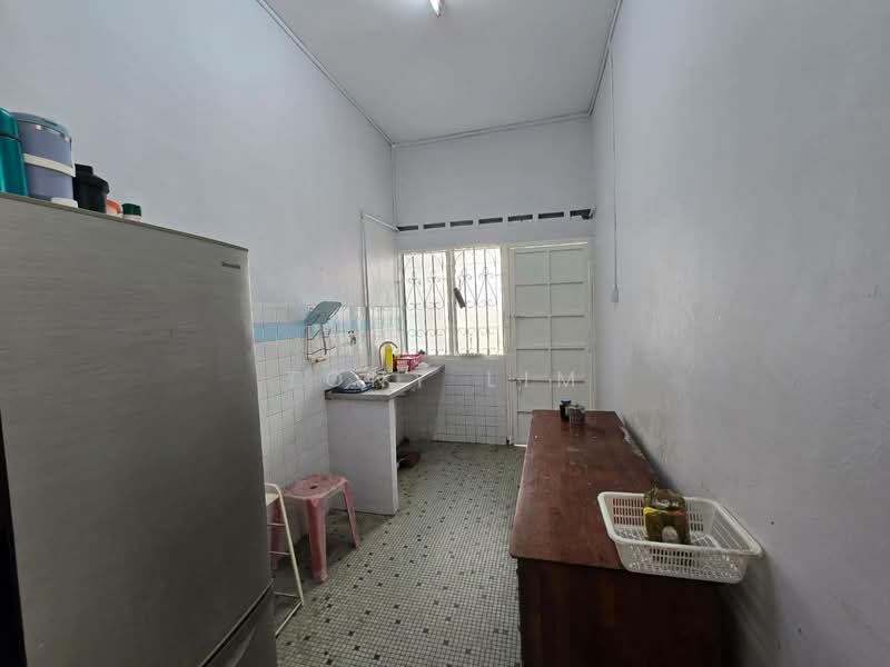 Taman Sentosa Taman Sentosa Tamans Sentosas untuk Untuk Disewa - RM 3,400 /bulan, Mac 2026 - Kitchen - PropertyGuru.com.my