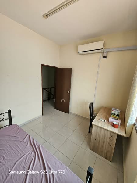 Taman Angkasa Nuri House untuk Untuk Disewa - RM 1,300 /bulan, Mac 2026 - Interior - PropertyGuru.com.my