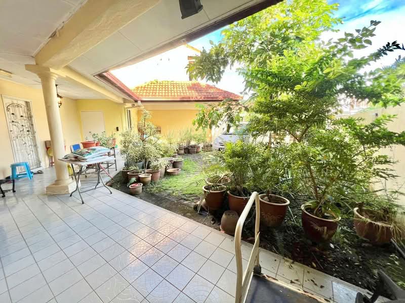 2-storey Terraced House for Sale in Bandar Utama (Selangor) - Nor Azhar Azlan - Exterior - PropertyGuru.com.my