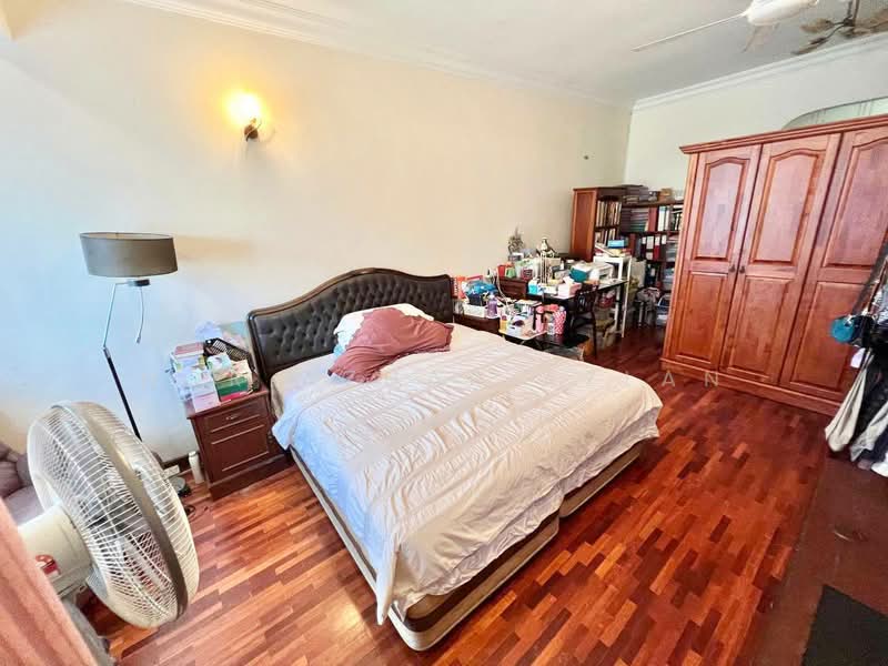 2-storey Terraced House for Sale in Bandar Utama (Selangor) - Nor Azhar Azlan - Bedroom - PropertyGuru.com.my