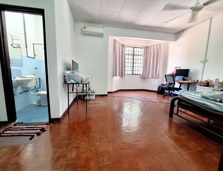 2-storey Terraced House for Sale in Taman Puncak Jalil (Seri Kembangan) - Ian Fan - Bathroom - PropertyGuru.com.my