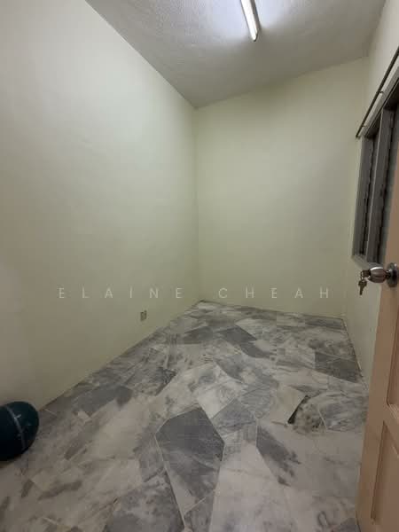 Taman Daya Shop Apartment untuk Untuk Dijual - RM 135,000, Mac 2026 - Interior - PropertyGuru.com.my