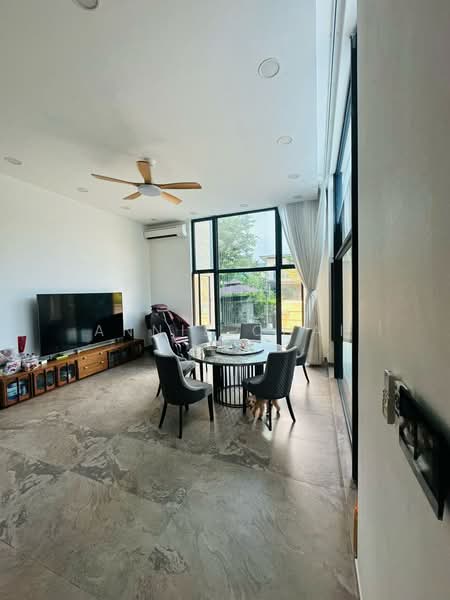 Rumah Kluster untuk Dijual di Iskandar Puteri (Nusajaya) (Johor) - Annie Chai - Living Room - PropertyGuru.com.my