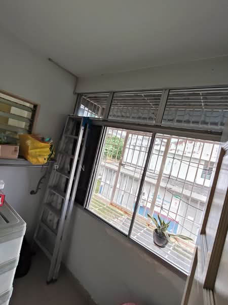 2-storey Terraced House for Sale in Jalan Klang Lama (Old Klang Road) (Kuala Lumpur) - Ping Chin - Balcony - PropertyGuru.com.my