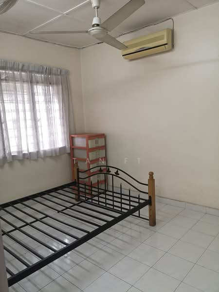 1-storey Terraced House for Sale in Taman Sentosa (Klang) - Tan FT - Bedroom - PropertyGuru.com.my