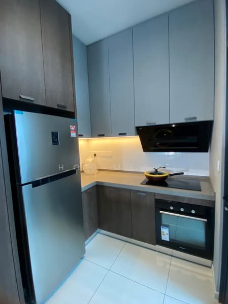 Queens Residences Q1 @ Queens Waterfront untuk Untuk Disewa - RM 6,000 /bulan, Mac 2026 - Kitchen - PropertyGuru.com.my