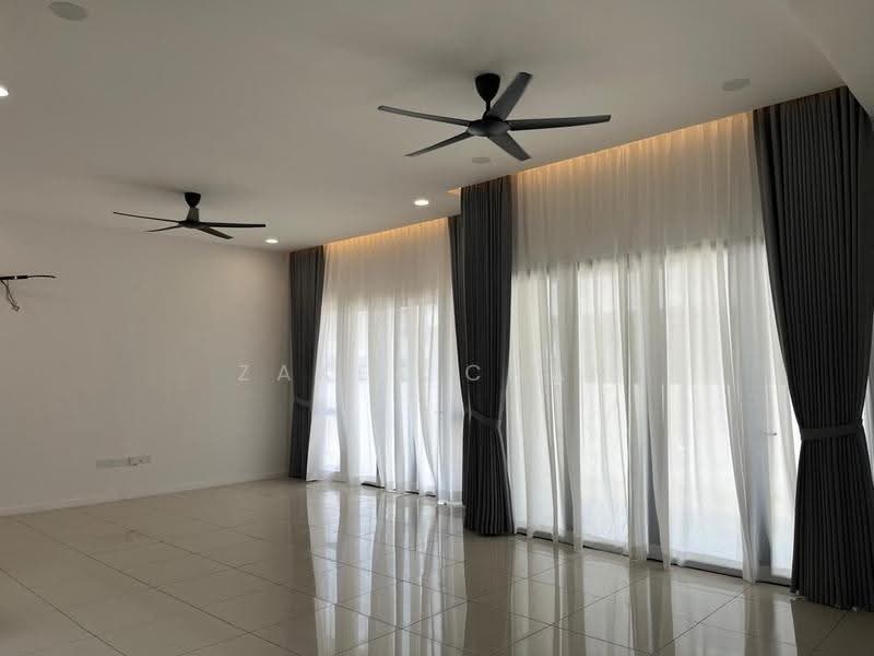 Semi-Detached House for Rent in Sepang (Selangor) - Zakee Chan - Living Room - PropertyGuru.com.my