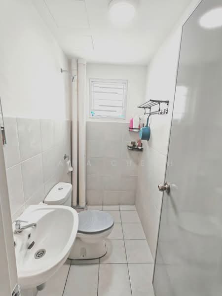 Kayangan untuk Untuk Dijual - RM 230,000, Mac 2026 - Bathroom - PropertyGuru.com.my