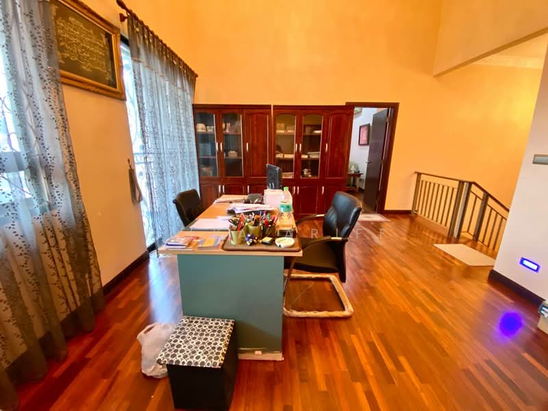 Semi-Detached House for Sale in Klang (Selangor) - BILYA ARIFF - Study - PropertyGuru.com.my