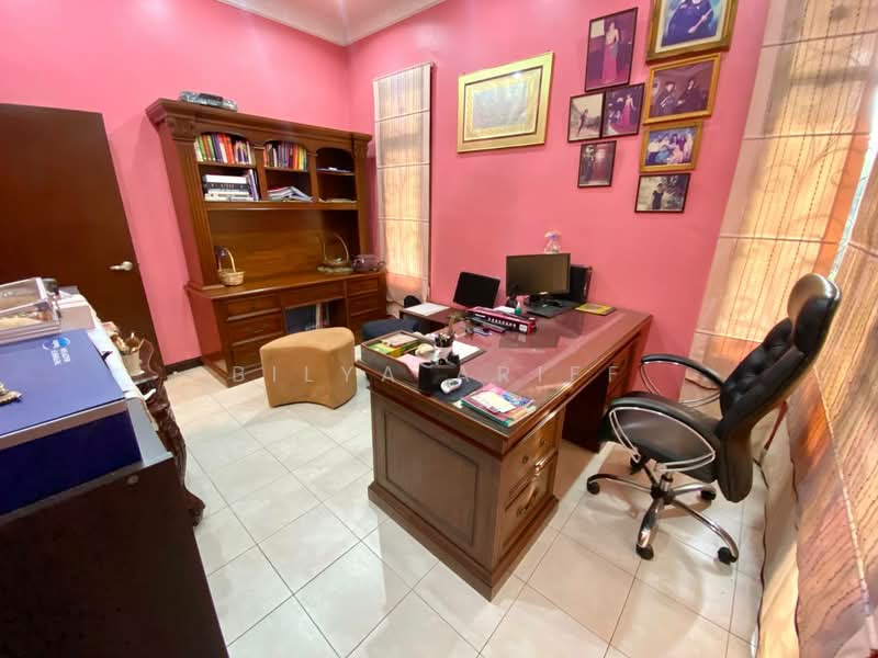 Semi-Detached House for Sale in Klang (Selangor) - BILYA ARIFF - Study - PropertyGuru.com.my