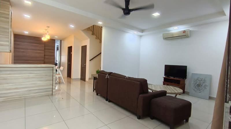 Seri Austin untuk Untuk Disewa - RM 2,700 /bulan, Mac 2026 - Living Room - PropertyGuru.com.my