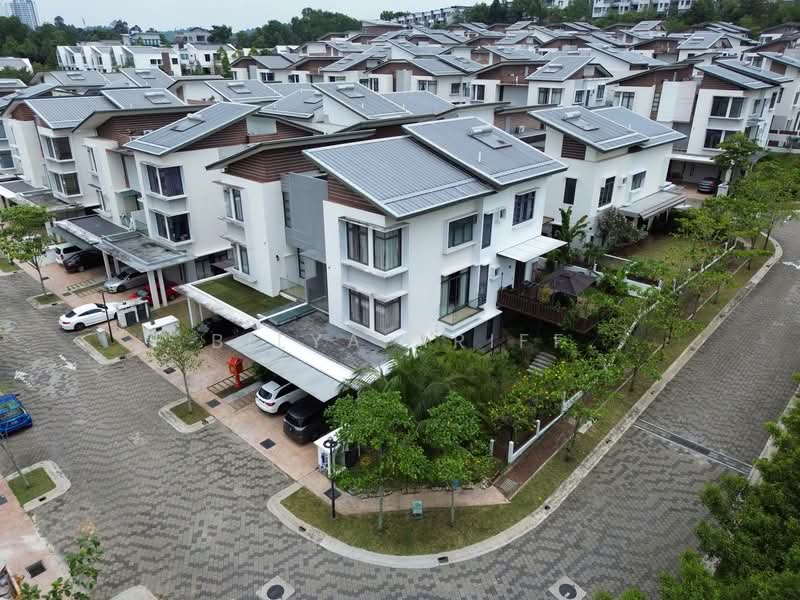 Semi-Detached House for Sale in Seri Kembangan (Selangor) - BILYA ARIFF - PropertyGuru.com.my
