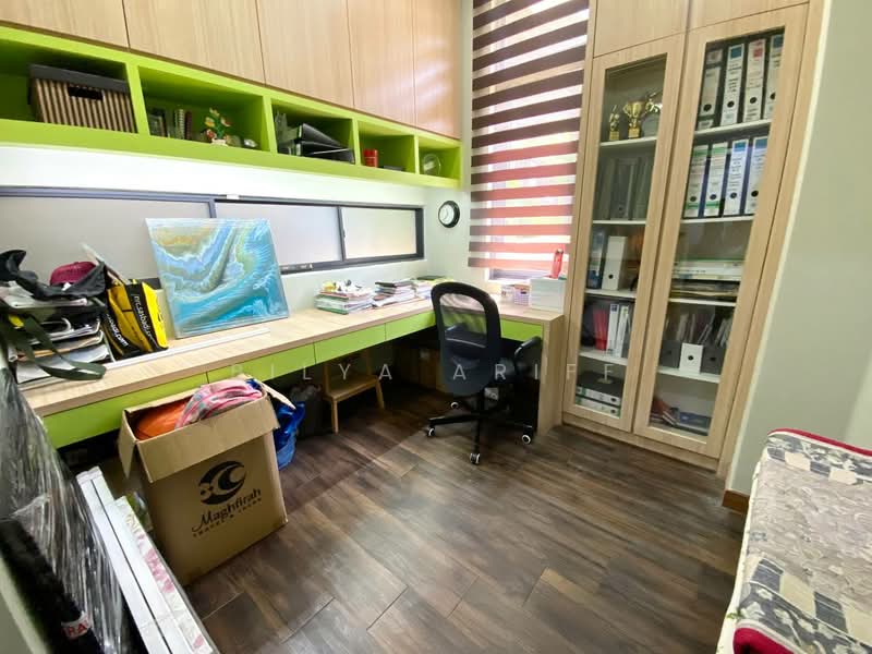 Semi-Detached House for Sale in Seri Kembangan (Selangor) - BILYA ARIFF - PropertyGuru.com.my