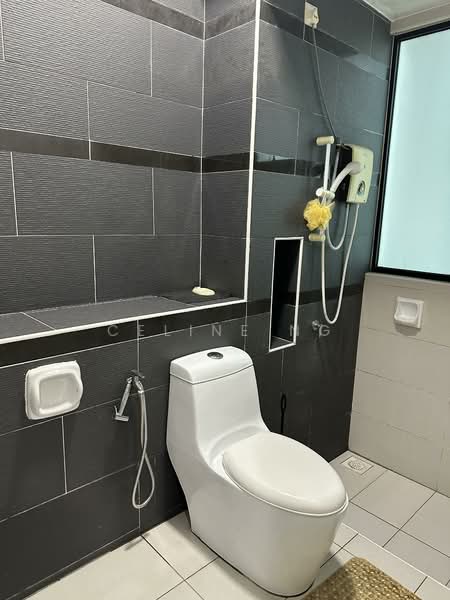The Sky Executive Suites untuk Untuk Dijual - RM 680,000, Mac 2026 - Bathroom - PropertyGuru.com.my