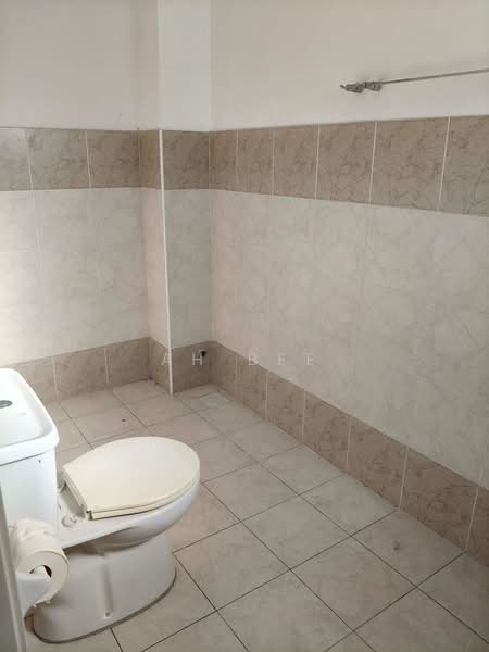 2.5-storey Terraced House for Sale in Taman Setia Indah (Tebrau) - Ah Bee - Bathroom - PropertyGuru.com.my