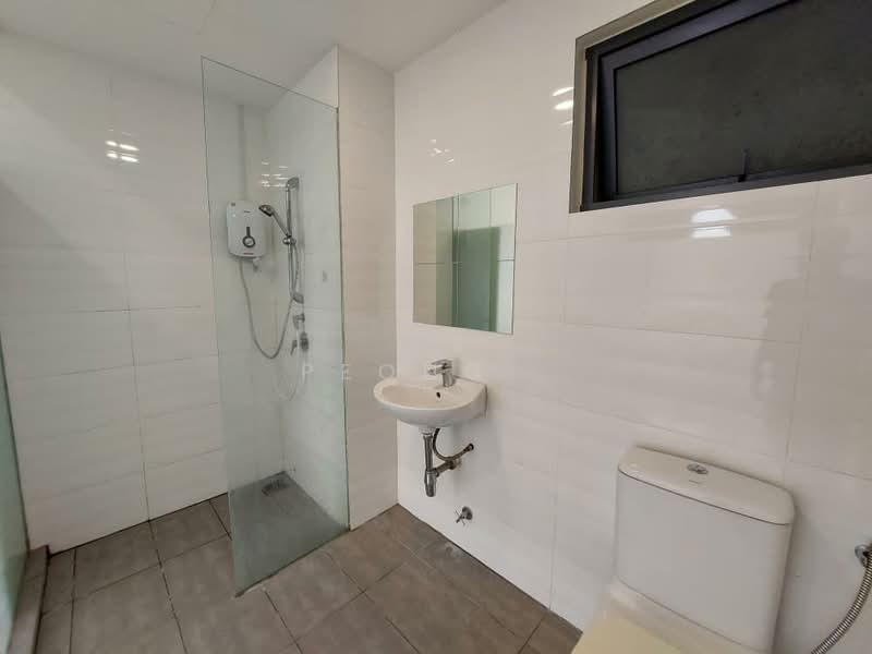 Service Residence for Sale at Shamelin Star - Peong . - Bathroom - PropertyGuru.com.my