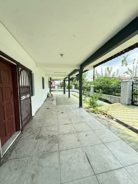 2-storey Terraced House for Rent in Taman Sri Tebrau (Johor Bahru) - Loh Lee Peng - Exterior - PropertyGuru.com.my