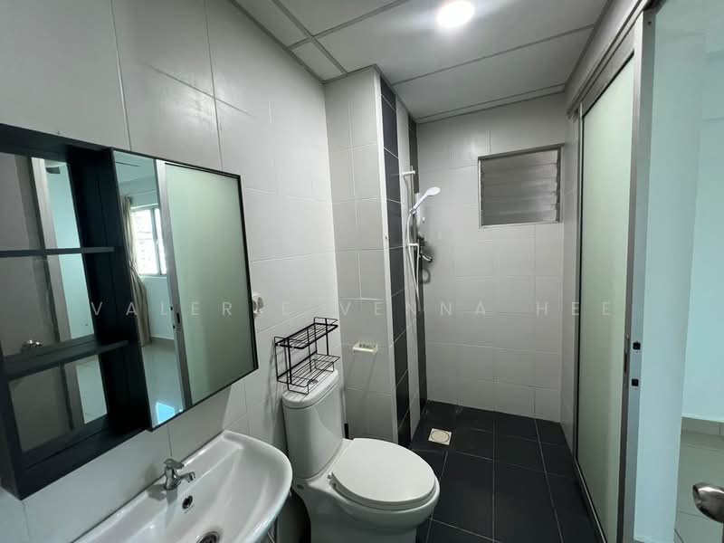 Kondominium untuk Dijual di Kiara Residence 2 (Residensi Kiara Jalil 2) - Valerie Venna Hee - Bathroom - PropertyGuru.com.my