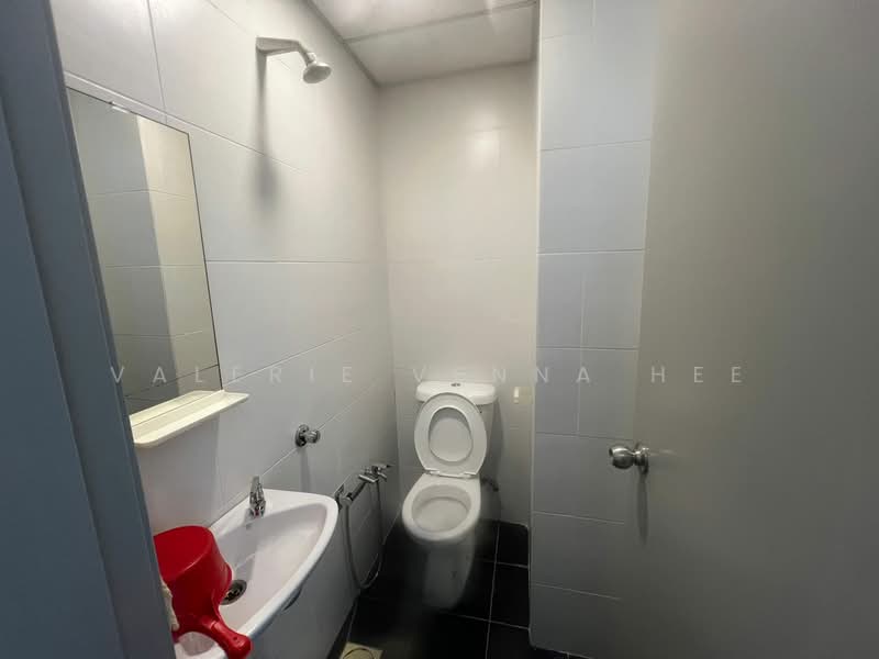 Kondominium untuk Dijual di Kiara Residence 2 (Residensi Kiara Jalil 2) - Valerie Venna Hee - Bathroom - PropertyGuru.com.my