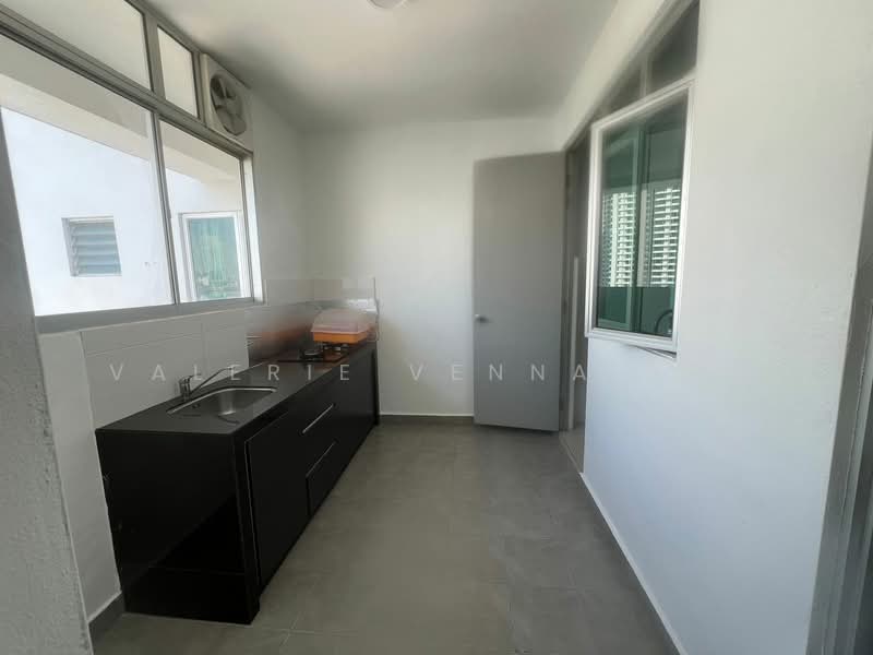 Kondominium untuk Dijual di Kiara Residence 2 (Residensi Kiara Jalil 2) - Valerie Venna Hee - Kitchen - PropertyGuru.com.my
