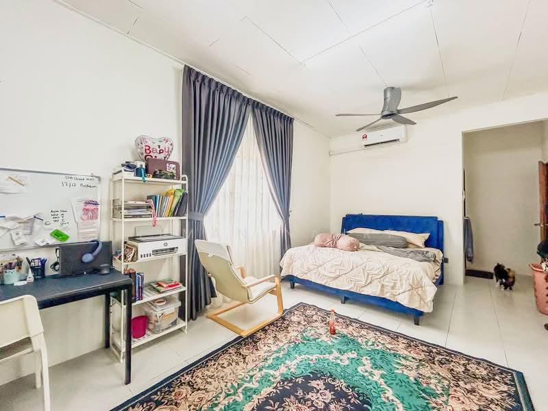 Bungalow for Sale in Banting (Selangor) - Ilman Nahri - Bedroom - PropertyGuru.com.my