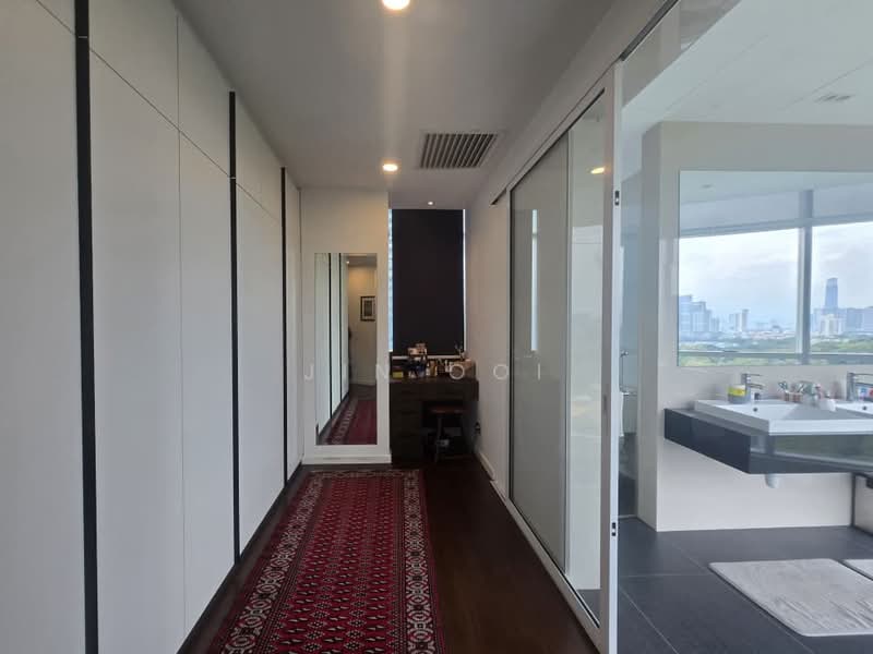 Condominium for Sale at Desa Eight - Jin Ooi - Corridor - PropertyGuru.com.my