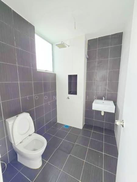 Imperial Jade Residenz Imperials Jades Residenzs Imperials Jades Residenzs untuk Untuk Dijual - RM 588,000, Mac 2026 - Bathroom - PropertyGuru.com.my