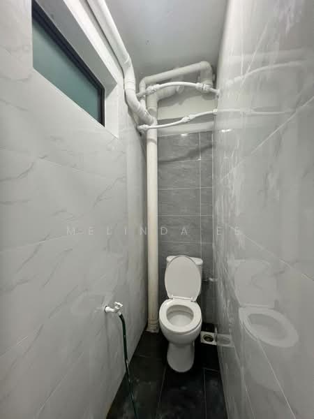 Rumah Pangsa Sri Orkid (Ehsan Jaya) untuk Untuk Dijual - RM 230,000, Mac 2026 - Bathroom - PropertyGuru.com.my