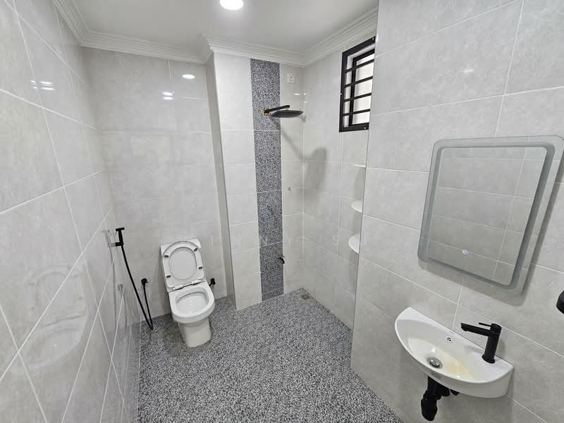 Bukit Jelutong untuk Untuk Dijual - RM 1,400,000, Mac 2026 - Bathroom - PropertyGuru.com.my