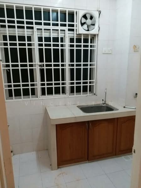 Platinum Hill PV 3 untuk Untuk Dijual - RM 350,000, Mac 2026 - Kitchen - PropertyGuru.com.my
