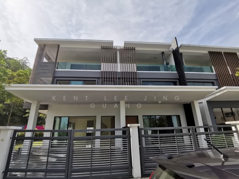 [READY MOVE IN NEW PROJECT] 3-Storey Hilltop Selayang KL North untuk Untuk Dijual - RM 1,175,000, Mac 2026 - Exterior - PropertyGuru.com.my