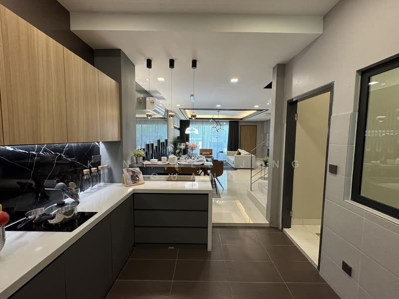 [READY MOVE IN NEW PROJECT] 3-Storey Hilltop Selayang KL North untuk Untuk Dijual - RM 1,175,000, Mac 2026 - Kitchen - PropertyGuru.com.my